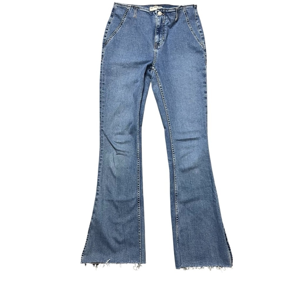 Free People Vintage Style Raw Hem Blue Denim Flare Jeans Women’s Size 29 - Picture 1 of 7